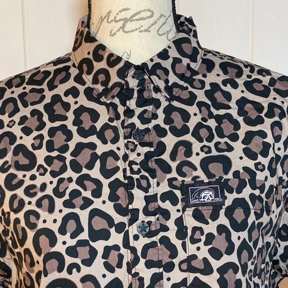 Lurking Class Leopard Print Button-Up Shirt size M - Picture 3 of 8